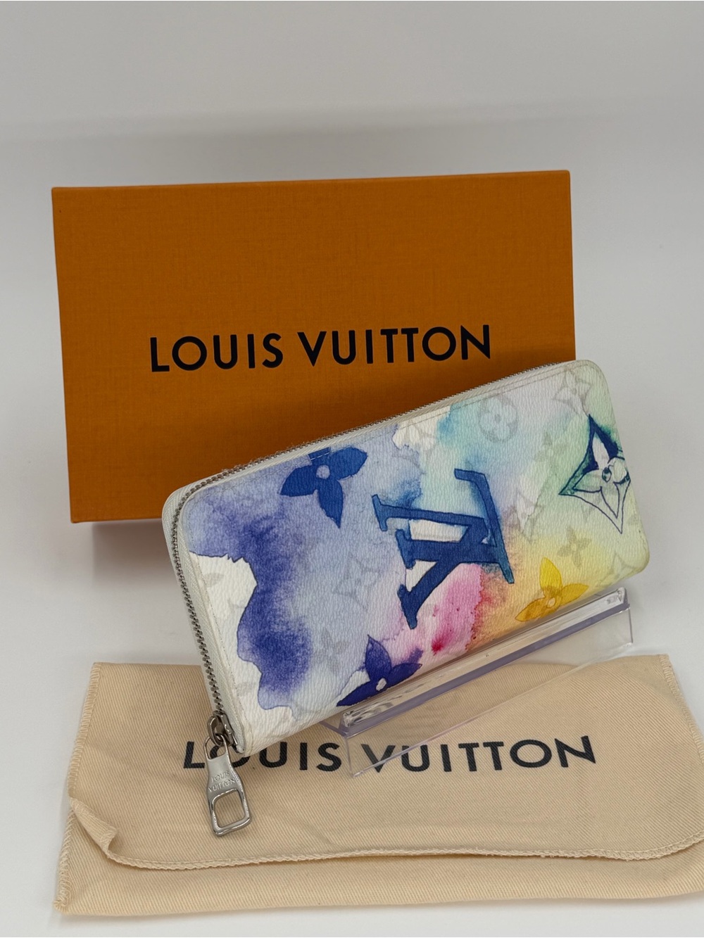 Louis Vuitton Zippy Watercolor Monogram Vertical Wallet Great Condition🩷💙💜💛